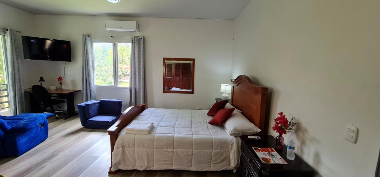 Hotel, Cocoview Valle de Ángeles Kültér fotó