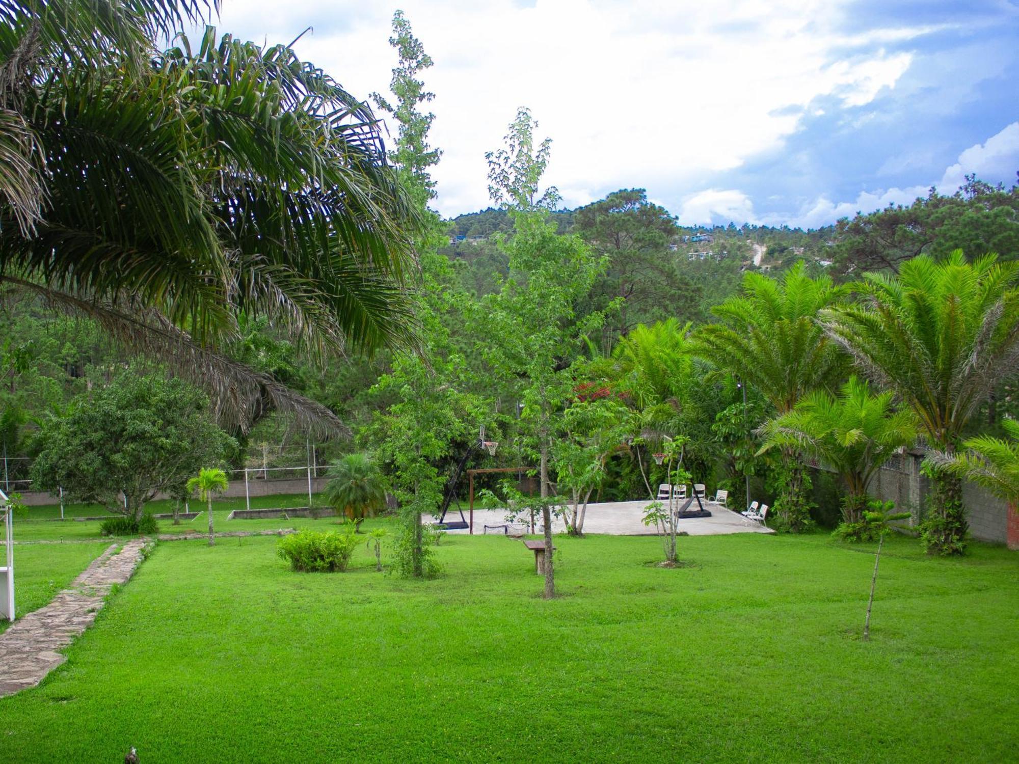 Hotel, Cocoview Valle de Ángeles Kültér fotó